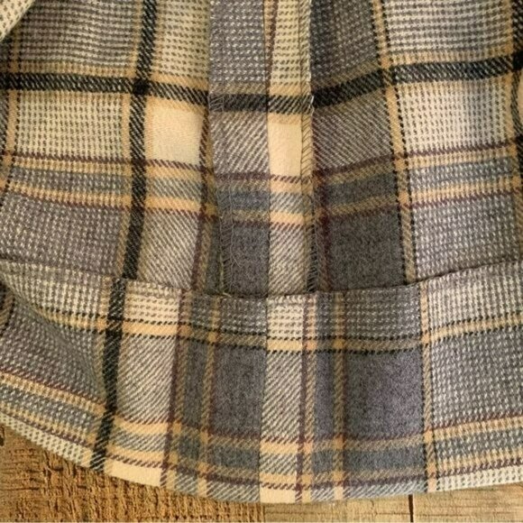 Young Pendleton girls size xl vintage wool midi skirt in cream and gray - Picture 6 of 9